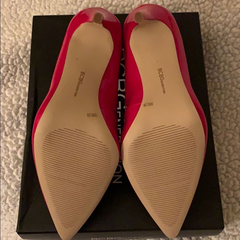 Shoes - Picture 4 of 4
